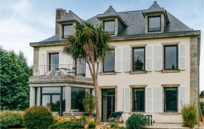 Nice apartment in Concarneau with Sauna, Heated swimming pool and 1 Bedrooms